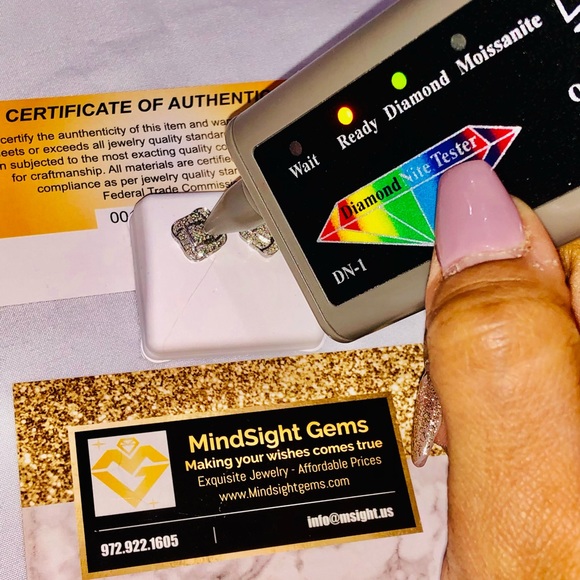 Real diamond earrings for men, blowout sale, unmatched, 100% natural diamonds - Picture 4 of 6